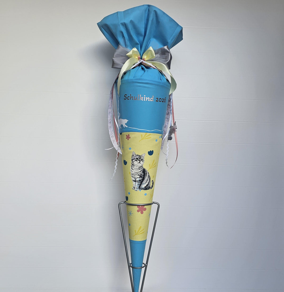 SCHULTÜTE "KATZE" personalisiert, Cat "Lilly" SET Step by Step Kitty Pastell Manschette doppellagigi Zuckertüte 70 cm Haarklammer Schleife