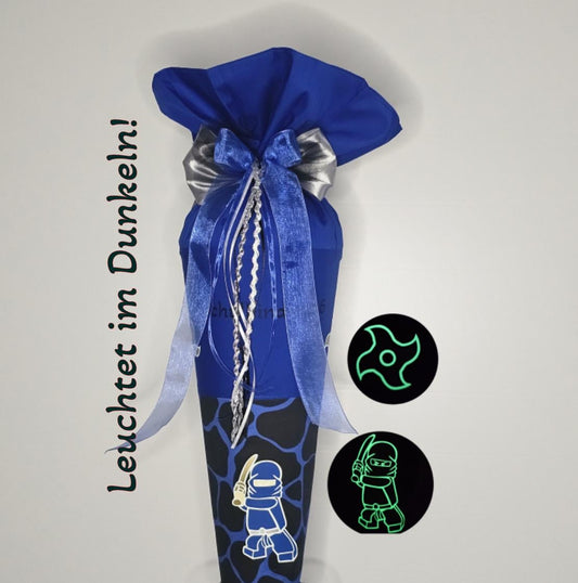 SCHULTÜTE "NINJA" blau nachtleuchtend personalisiert Set Manschette doppellagig  70 cm Einschulung